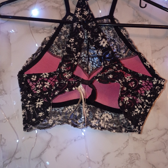 Set Of 2 Victoria's Secret PINK Black Lace Bralette XS - Picture 6 of 7